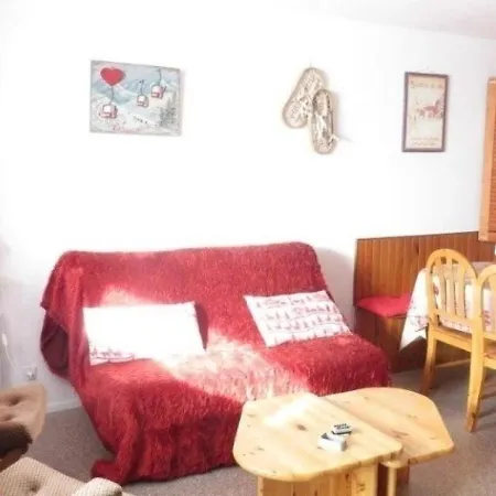 Besse-et-saint-anastaise-super Besse, 3 Pieces, 6 Personnes - Fr-1-395-23 Apartment Super Besse